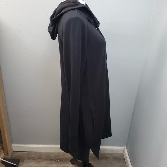 Athleta Black Midi Dress - Picture 5 of 5